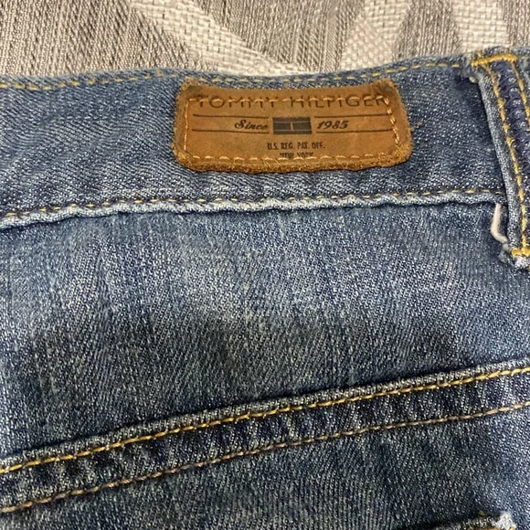 Tommy Hilfiger Denim shorts - Picture 4 of 7